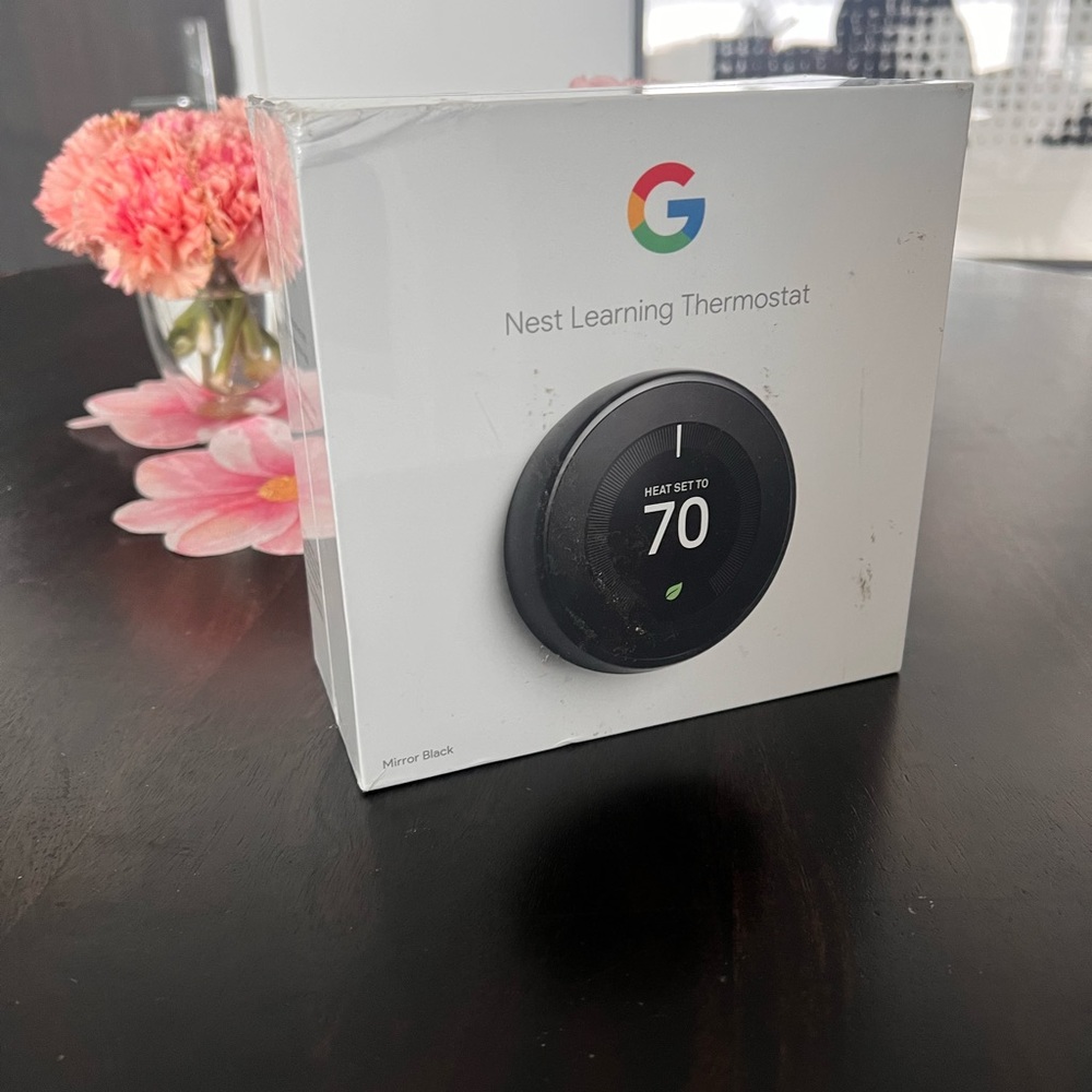 Nest Learning Thermostat - Picture 5 of 6
